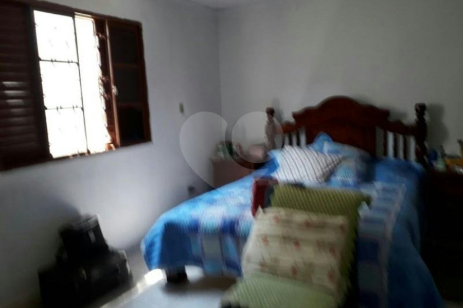 Sobrado à venda com 3 quartos, sendo 1 suíte, em Tremembé, São Paulo, SP