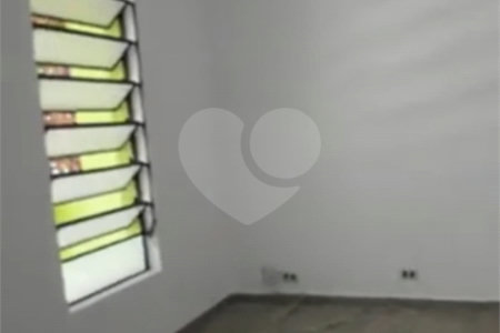 Sobrado à venda com 3 quartos em Vila Lageado, São Paulo, SP