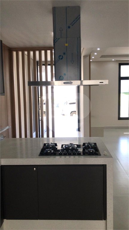 Casa à venda com 3 quartos, sendo 1 suíte, no condomínio Jardim Park Real, Indaiatuba - SP
