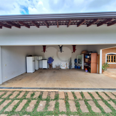 Casa à venda com 7 quartos, sendo 3 suítes, no condomínio Chacaras do Lago, Vinhedo - SP