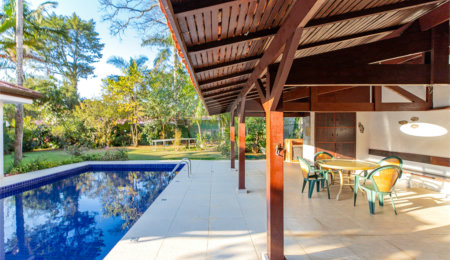 Casa Térrea à venda com 5 quartos, sendo 3 suítes, em Jardim Marajoara, São Paulo, SP