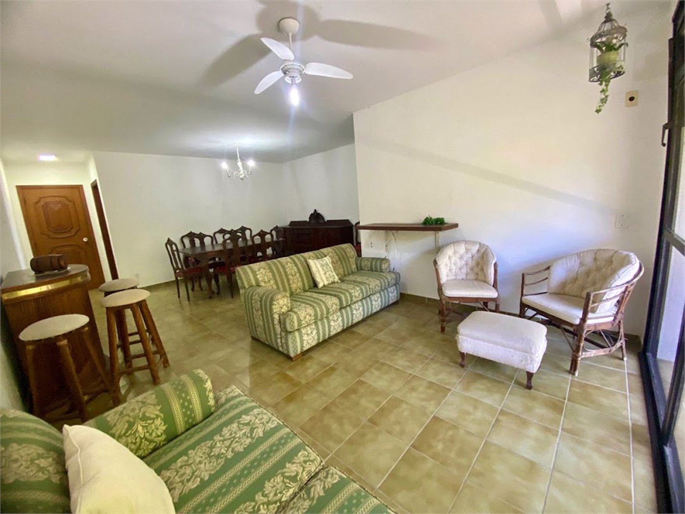 Apartamento Residencial à venda, Centro, Guarujá - AP1385.