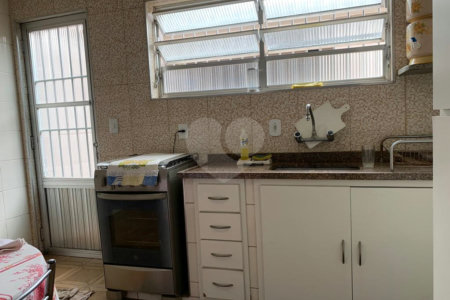 Sobrado à venda com 3 quartos em Jardim Oriental, São Paulo, SP
