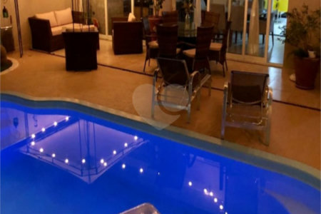 Casa à venda com 4 quartos, sendo 3 suítes, no condomínio Residencial Terra Nobre, Indaiatuba - SP