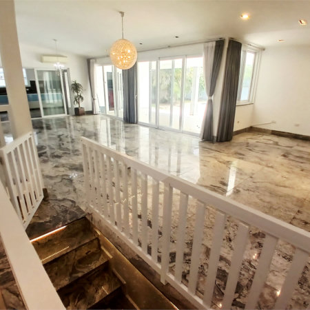 Casa Térrea à venda com 3 suítes em Anchieta, São Bernardo do Campo, SP