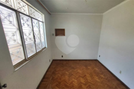 Casa à venda com 3 quartos, sendo 1 suíte, em Santa Cruz, Rio de Janeiro, RJ