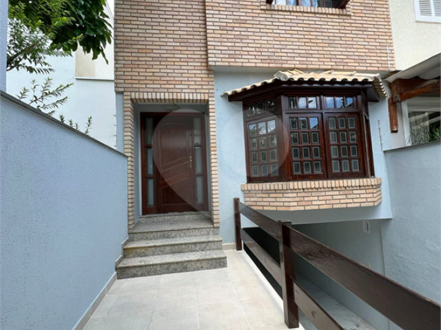 Sobrado à venda com 3 quartos, sendo 1 suíte,  em Tremembé, São Paulo, SP