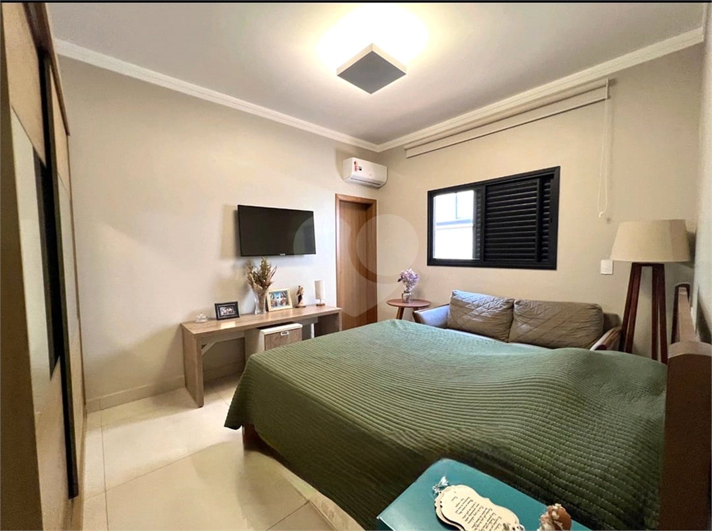 Casa à venda com 3 suítes no condomínio Praça dos Pássaros, Ribeirão Preto - SP