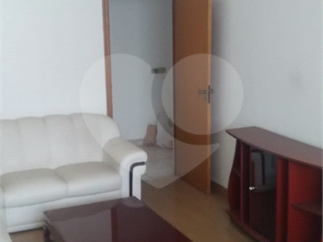 Sobrado à venda com 3 quartos em Vila Medeiros, São Paulo, SP