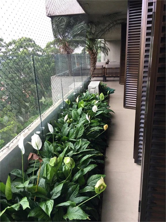 Apartamento à venda com 4 suítes em Vila Suzana, São Paulo, SP