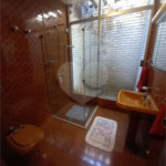 Casa à venda com 5 quartos, sendo 2 suítes, no condomínio Estância Marambaia, Vinhedo - SP