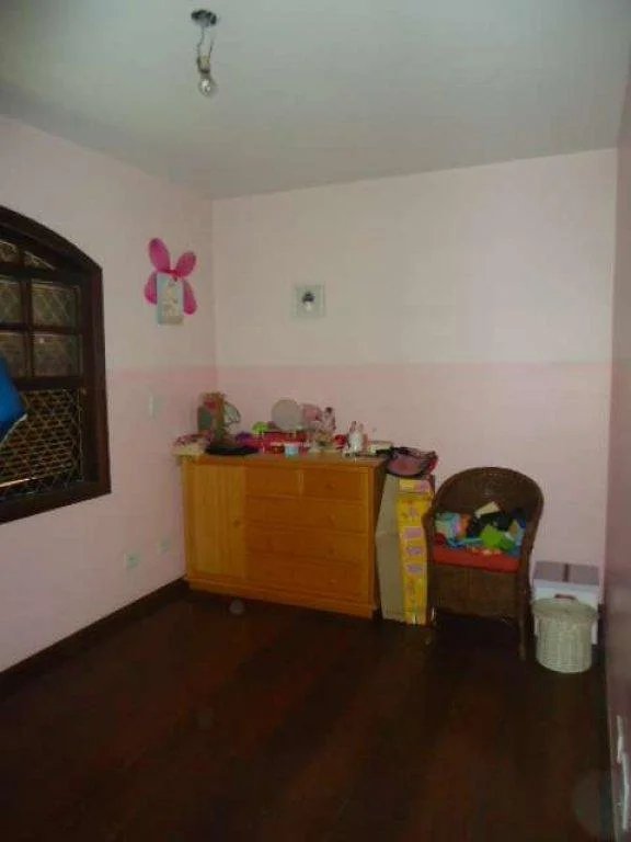 Sobrado à venda com 3 suítes em Vila Gomes, São Paulo, SP
