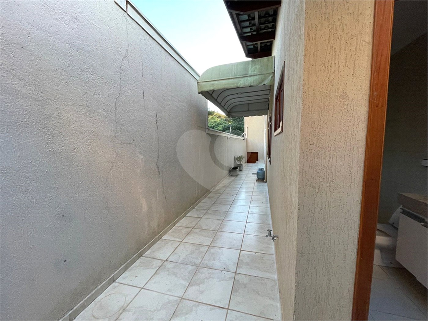 Casa para alugar com 3 suítes no condomínio Bosque de Grevilea, Vinhedo - SP