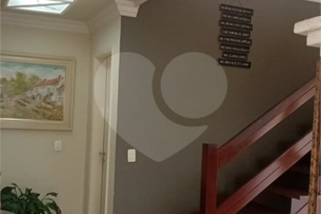 Casa à venda com 4 quartos, sendo 2 suítes, no condomínio Canamari, São Paulo - SP