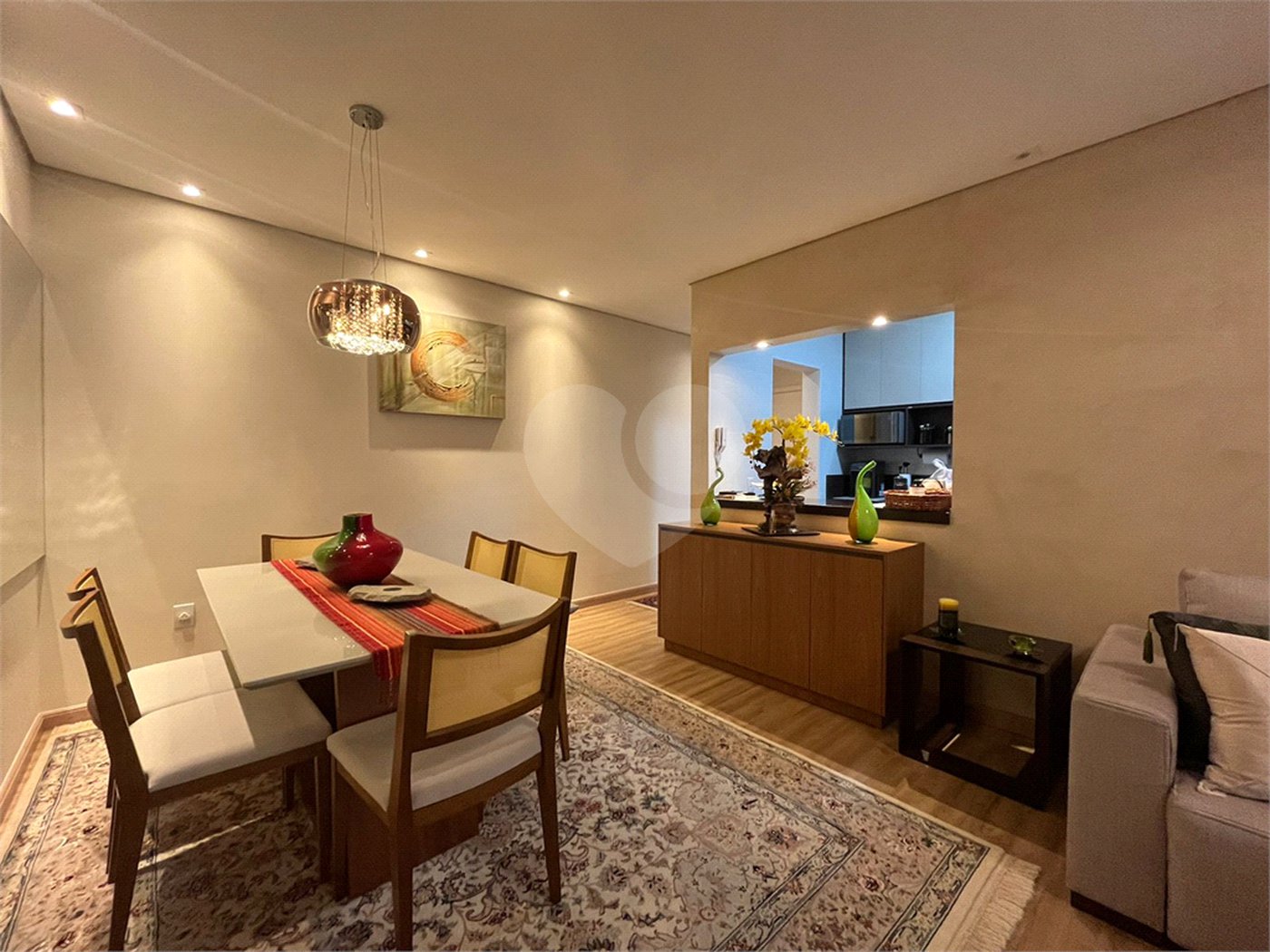 Apartamento à venda com 3 suítes em Pinheirinho, Vinhedo, SP