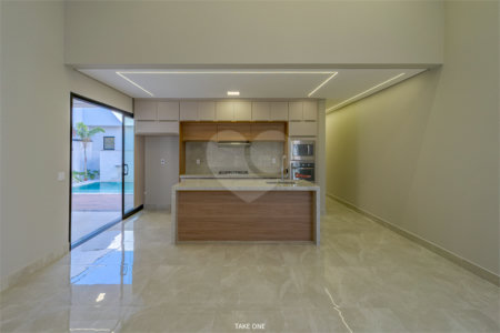 Casa à venda com 3 quartos, sendo 1 suíte, no condomínio Residencial London Park, Indaiatuba - SP