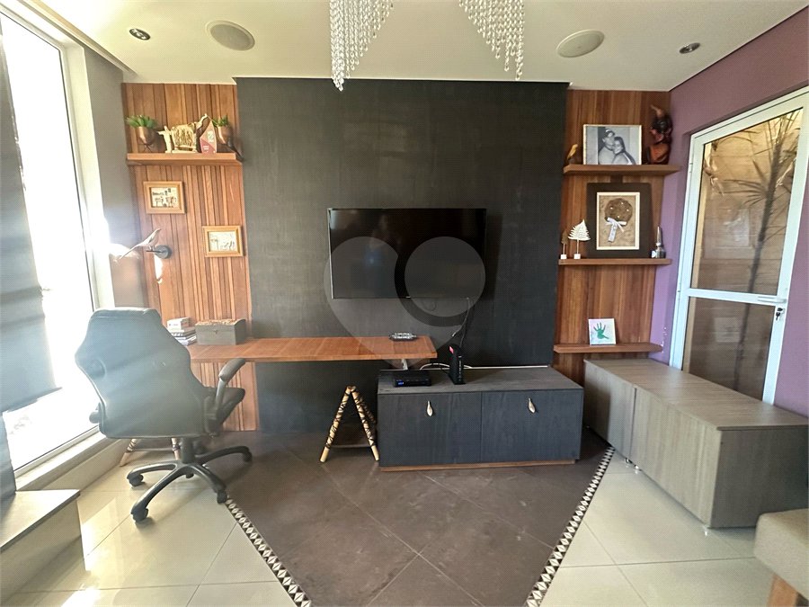 Casa à venda com 3 quartos, sendo 1 suíte, no condomínio Ibiti Royal Park, Sorocaba - SP