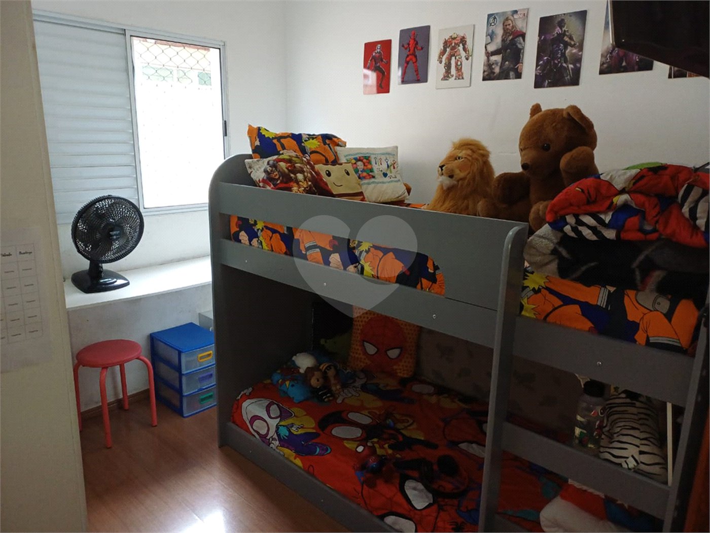 Casa à venda com 3 quartos, sendo 1 suíte,  no condomínio Residencial Shekinah, São Paulo - SP