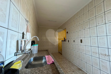 Casa á venda no Jardim Hikare