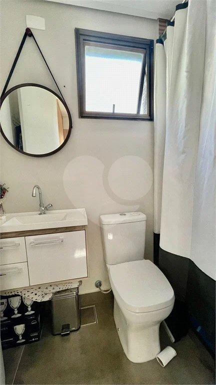 Cobertura à venda na Aclimação de 300m² com 2 vagas.