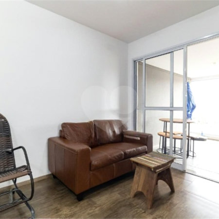 Apartamento de 02 dormitórios sendo 1 suíte