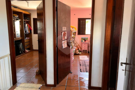 Casa à venda com 2 quartos, sendo 1 suíte,  no Centro, Bertioga, SP