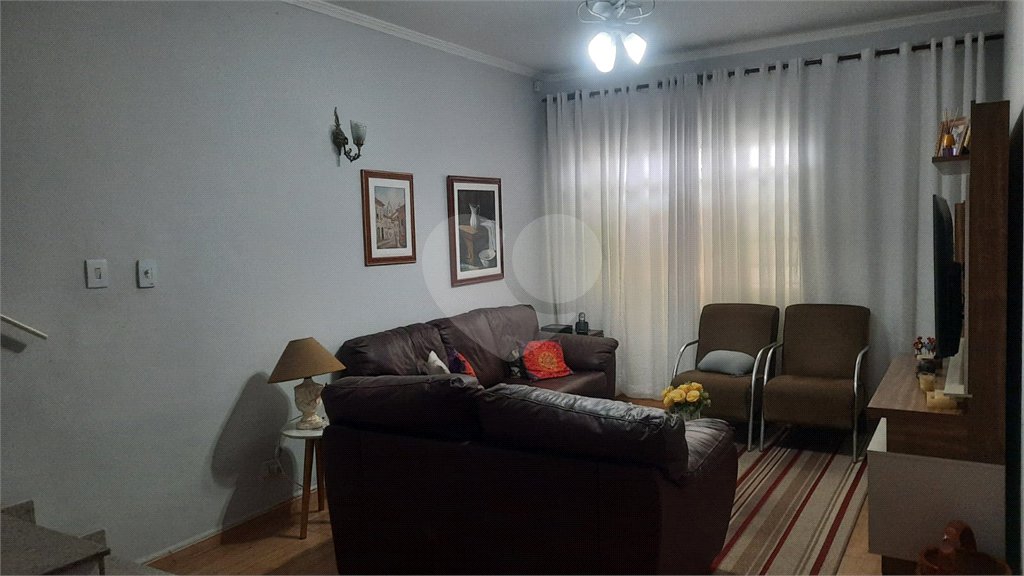 Casa à venda com 4 quartos, sendo 1 suíte,  em Vila Rosália, Guarulhos, SP