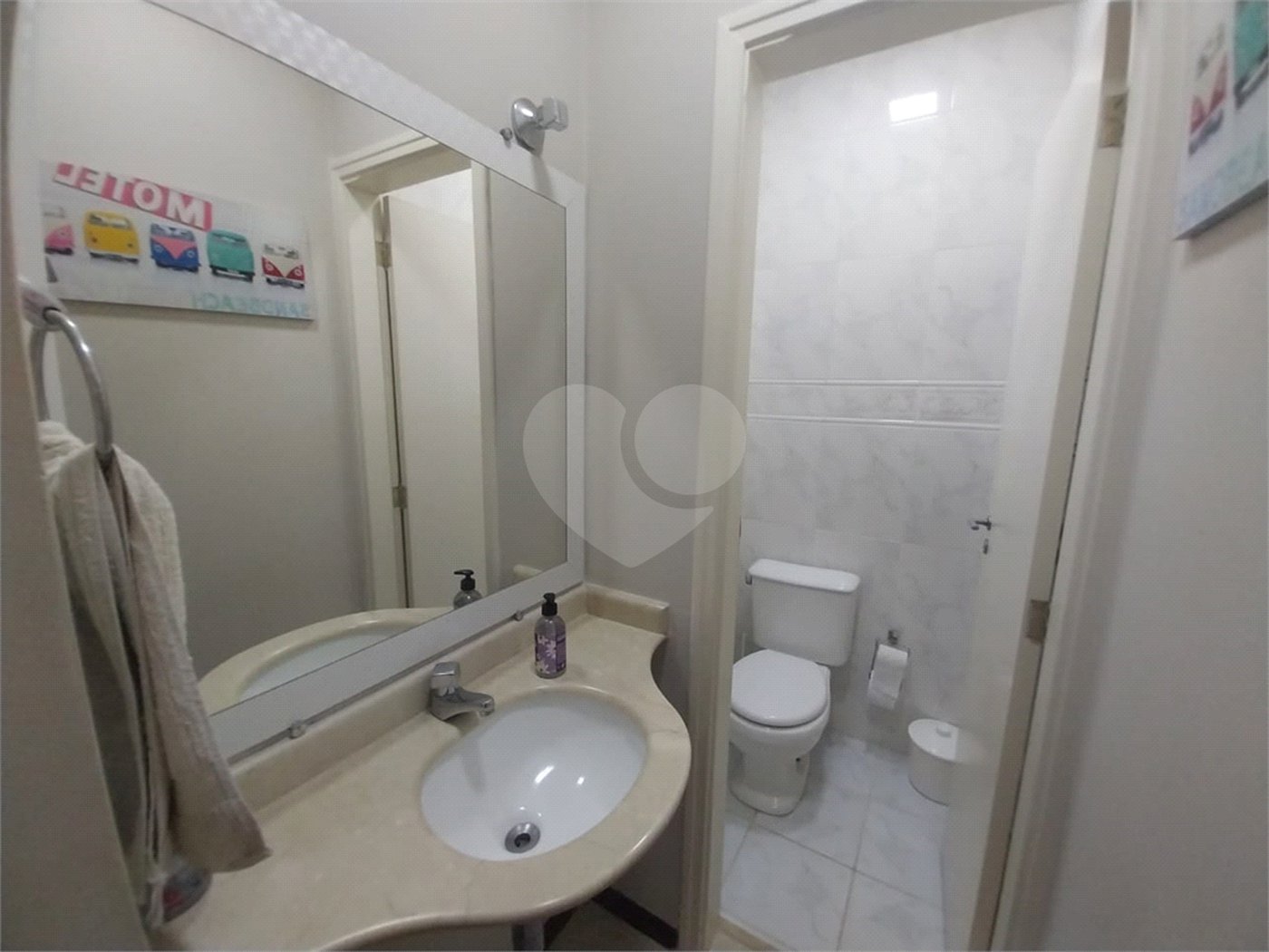 Casa Térrea Disponível para Locação e Venda no Condomínio Vilaggio Capriccio
