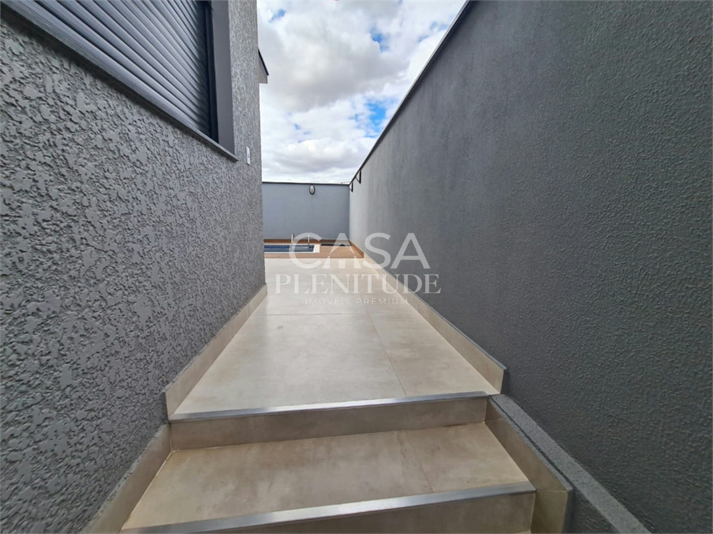 Casa em condomínio à venda com 5 quartos, sendo 3 suítes, em Wanel Ville, Sorocaba, SP