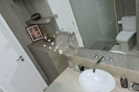 Cobertura para alugar com 4 quartos, sendo 3 suítes,  em Vila Morse, São Paulo, SP