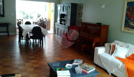 Sobrado à venda com 4 quartos, sendo 1 suíte,  em Alto da Boa Vista, São Paulo, SP