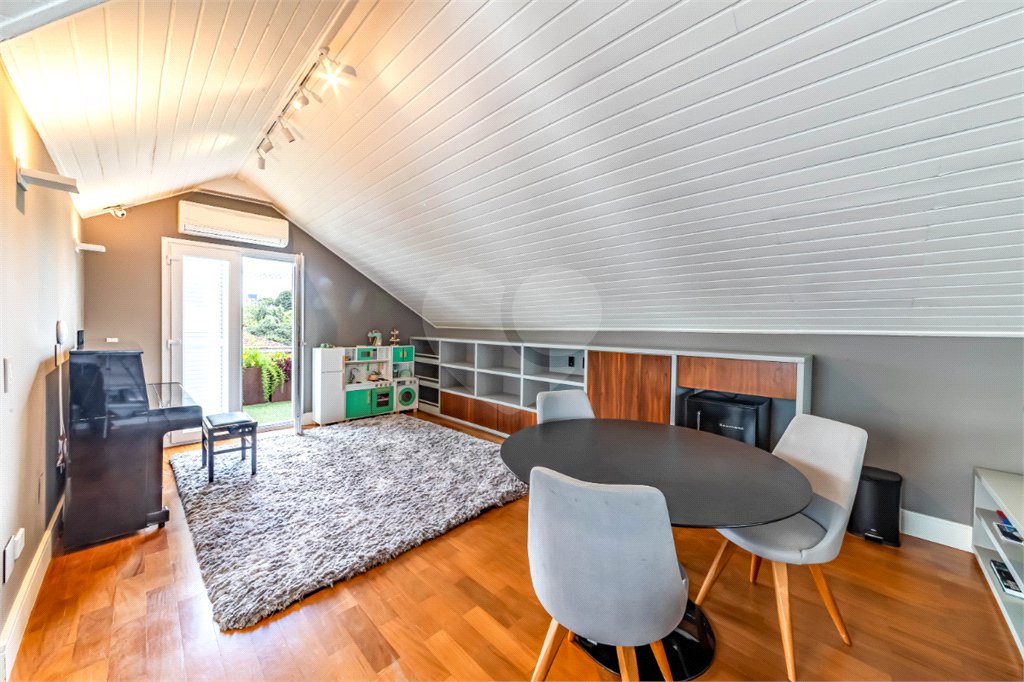 Casa à venda com 4 suítes no condomínio New Port Village, São Paulo - SP