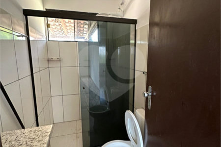 Sobrado à venda ou para alugar com 4 quartos, sendo 2 suítes, em Vila Lacíria, Ponta Porã, MS