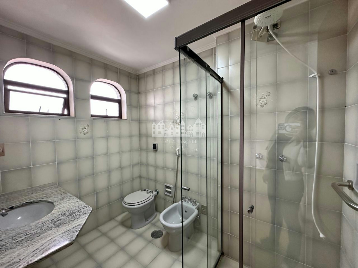 Apartamento à venda ou para alugar com 4 quartos, sendo 3 suítes, no Centro, Atibaia, SP