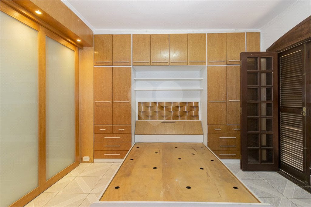Sobrado à venda com 3 quartos, sendo 1 suíte, em Tremembé, São Paulo, SP