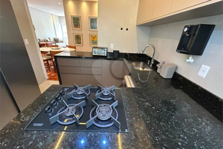 Apartamento à venda com 2 quartos, sendo 1 suíte, em Cerqueira César, São Paulo, SP