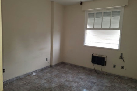 Apartamento Amplo a Apenas 120 Metros da Praia – Localização Privilegiada na Ponta da Praia!