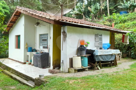 Chácara à venda com 3 quartos em Caraguatá, Mairiporã, SP