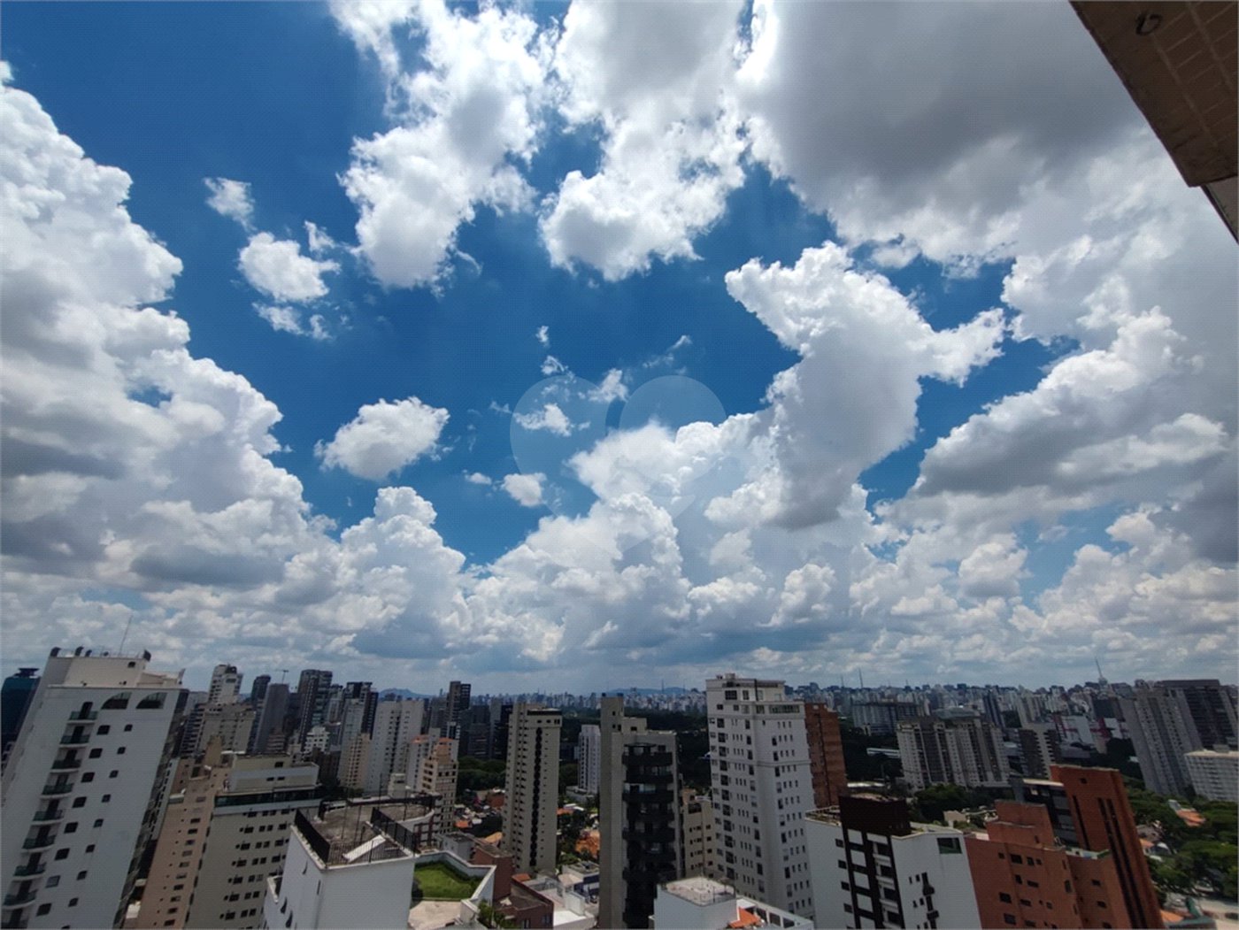 Apartamento à venda com 4 suítes em Moema, São Paulo, SP