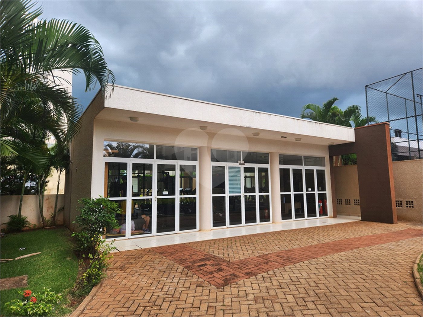Apartamento à venda com 3 quartos, sendo 1 suíte, em Jardim dos Manacás, Araraquara, SP