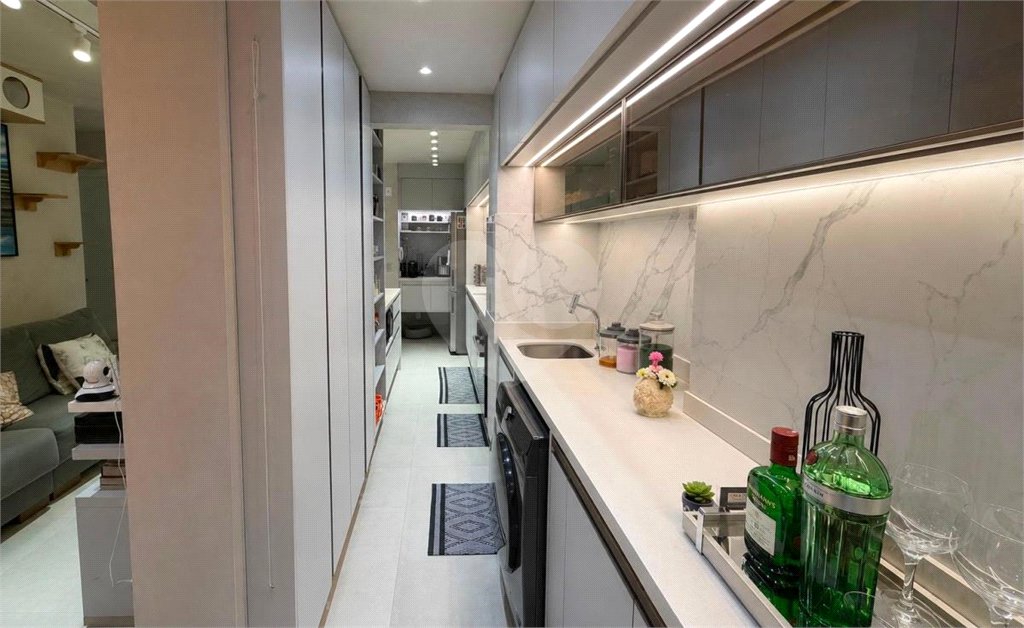 Apartamento à venda com 2 quartos, sendo 1 suíte,  em Vila Dom Pedro I, São Paulo, SP