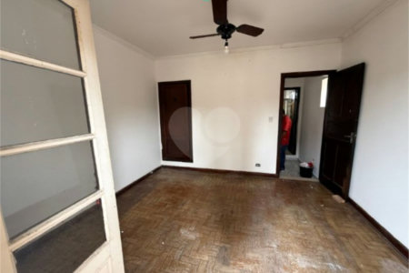 Sobrado à venda com 3 quartos em Jardim Trussardi, São Paulo, SP