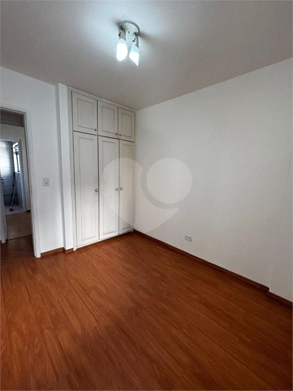 Apartamento à venda com 3 quartos em Caxingui, São Paulo, SP