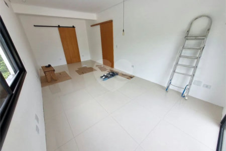 Casa à venda com 4 suítes no condomínio Park Lane, Guarujá - SP