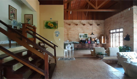 Casa à venda ou para alugar com 3 quartos, sendo 1 suíte,  no condomínio Alpes de Caieiras, Caieiras - SP