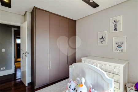 Apartamento à venda com 4 quartos, sendo 3 suítes, em Vila Romana, São Paulo, SP