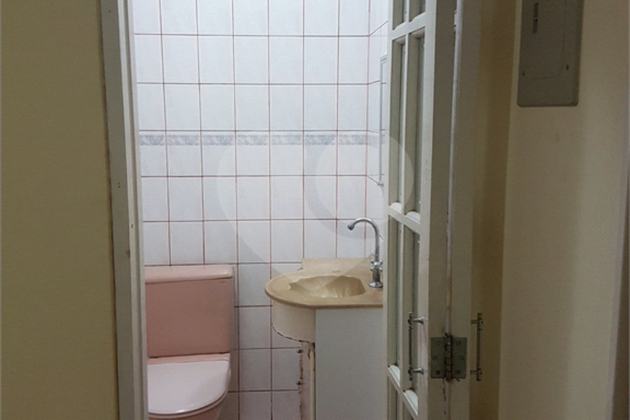 Sobrado à venda com 3 quartos, sendo 1 suíte, em Jardim Valéria, Guarulhos, SP