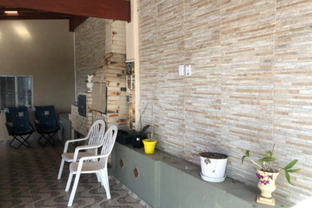 Casa à venda com 3 quartos, sendo 2 suítes,  em Jardim do Lago, Atibaia, SP