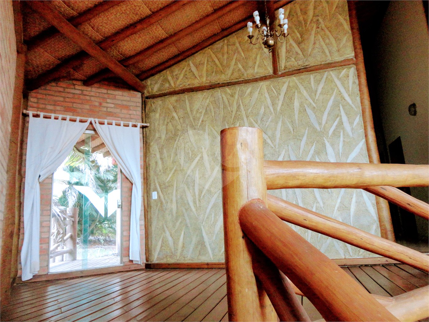 Casa à venda com 4 suítes no condomínio Estância Marambaia, Vinhedo - SP