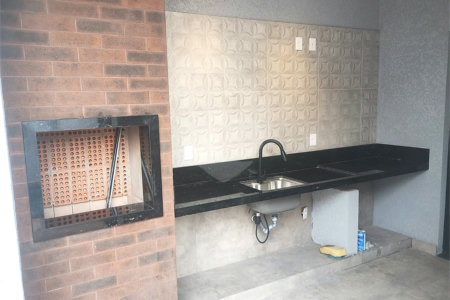 Casa à venda com 3 quartos, sendo 1 suíte,  no condomínio Horto Florestal Villagio, Sorocaba - SP